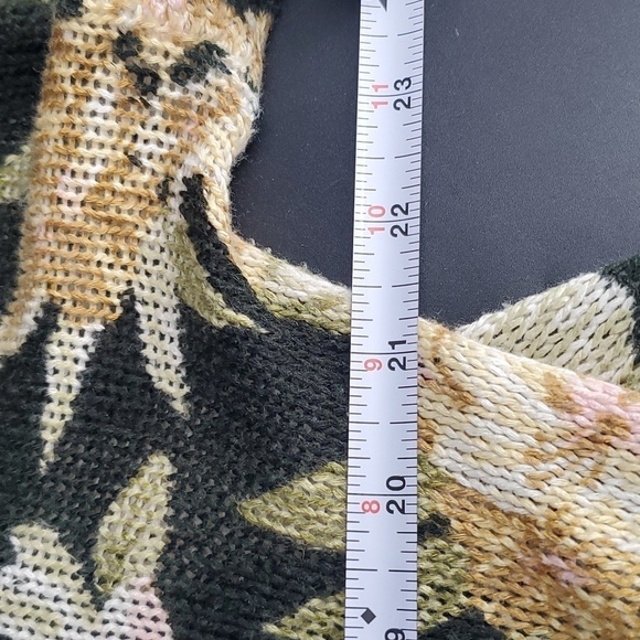 Flower Print Sweater S - Picture 7 of 8
